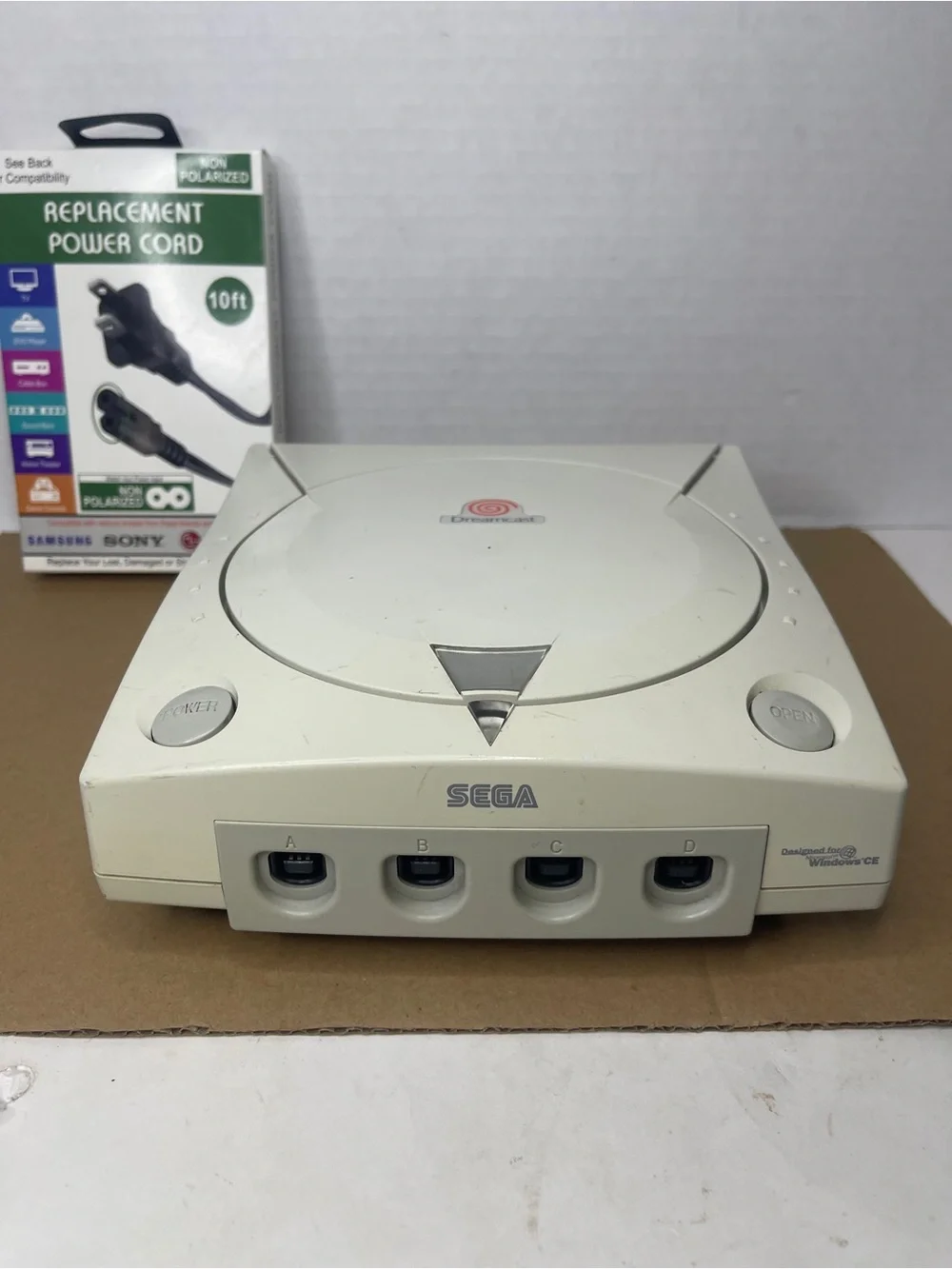 Sega Dreamcast Bundle - Japanese - NTSC-J - Console, Controller, & Power Cord